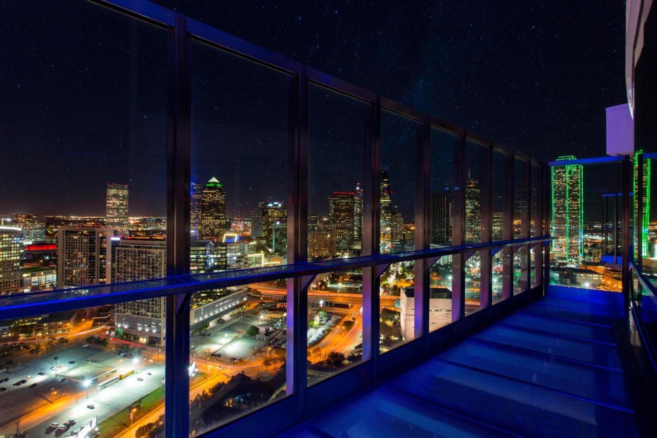W Dallas Exterior photo